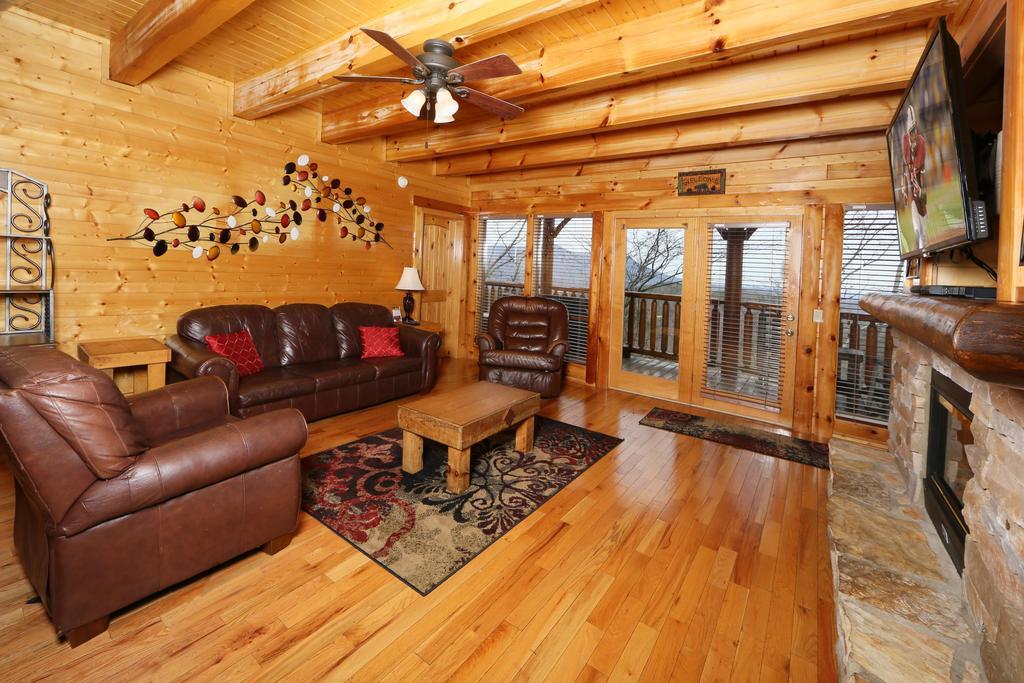 Rising Eagle Lodge - Eight Bedroom Pigeon Forge Exteriör bild