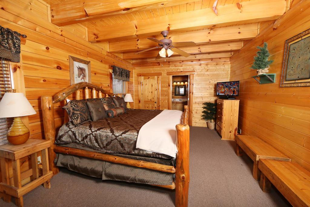 Rising Eagle Lodge - Eight Bedroom Pigeon Forge Exteriör bild