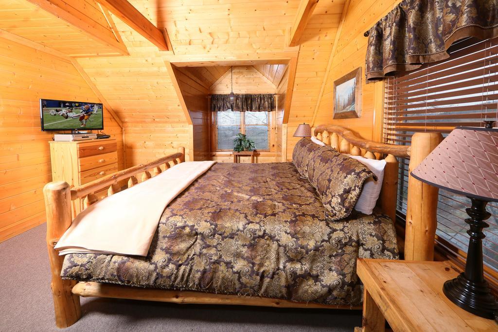 Rising Eagle Lodge - Eight Bedroom Pigeon Forge Exteriör bild